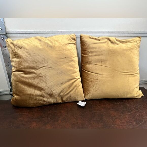 Pillow bundle - Picture 3 of 7